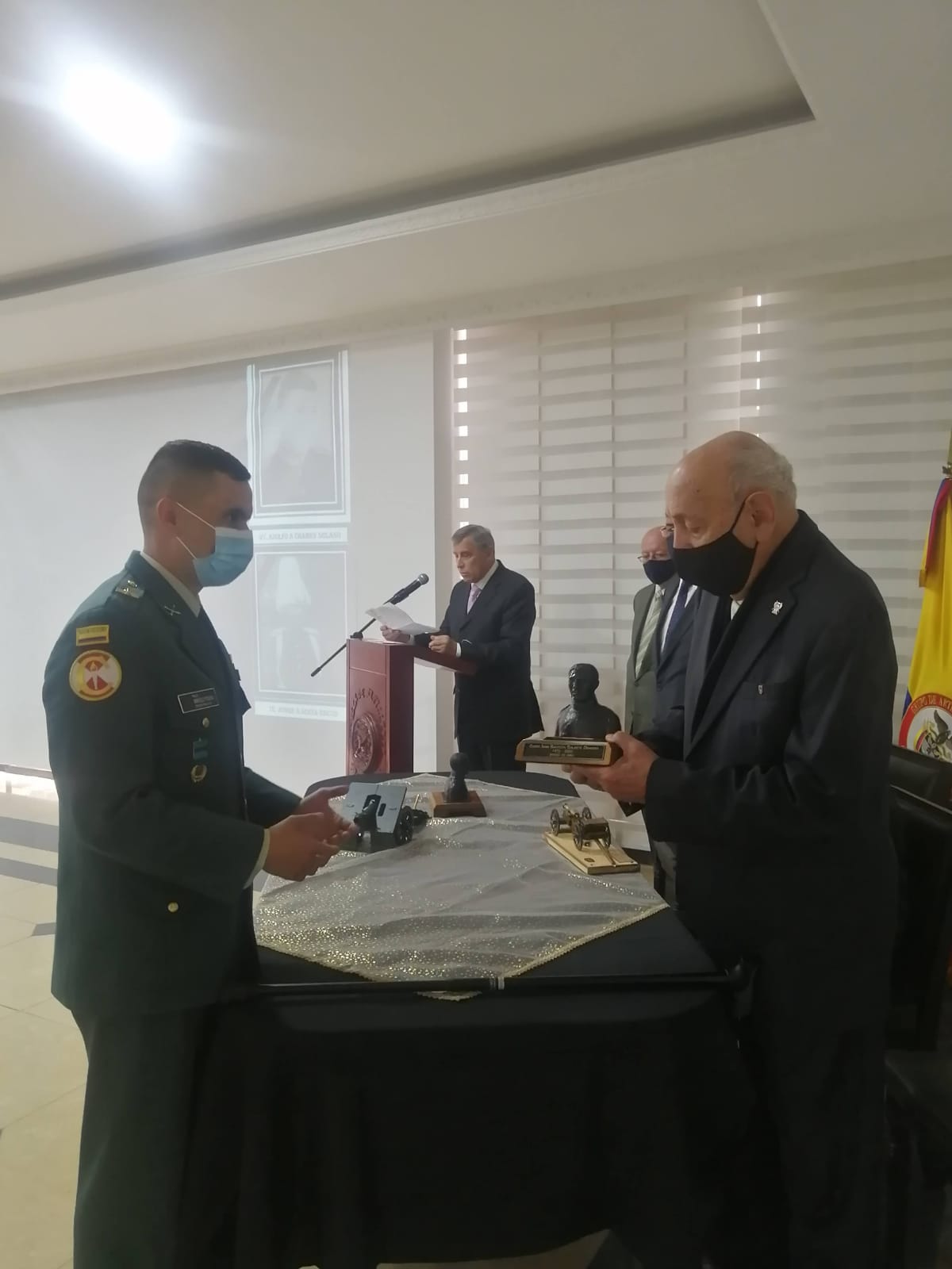 Bodas De Oro Del Curso Militar “Soldado Juan Bautista Solarte Obando ...